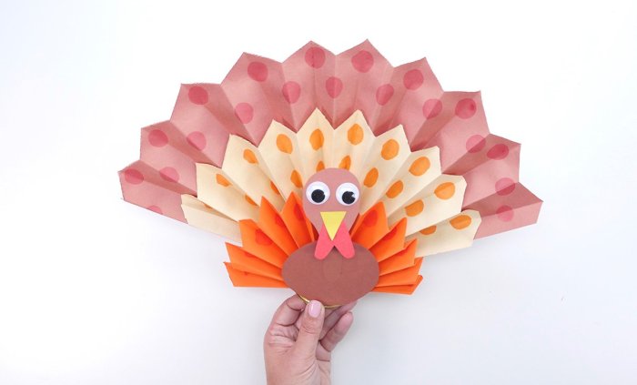 How can i make a turkey decoration